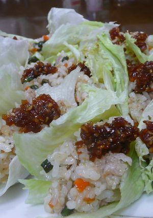 残り野菜チャーハンのレタス包み-レシピのメイン写真