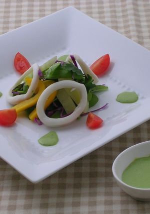 いかのサラダ　抹茶チーズソース添え-レシピのメイン写真