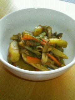 むくみ対策!きのことお芋のカレー炒め煮-レシピのメイン写真