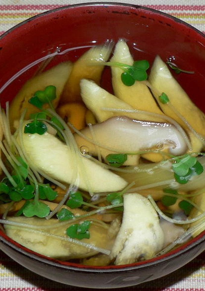 ナスと生椎茸のお吸いもの-レシピのメイン写真