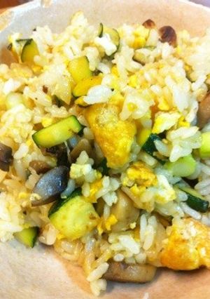 ズッキーニのチーズ炒飯( ･ω･)-レシピのメイン写真