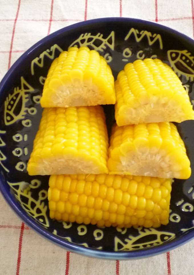 とうもろこし　食べやすい切り方-レシピのメイン写真