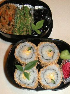 サラダ巻き寿司のお弁当 ●for女子高生-レシピのメイン写真