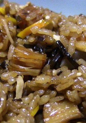 昆布佃煮の炊き込みご飯-レシピのメイン写真
