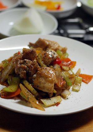 鶏モモセロリのタイ風オイスターソース炒め-レシピのメイン写真