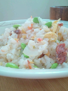 鮭と枝豆の彩りチャーハン-レシピのメイン写真