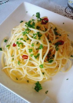 少ない材料で!! 簡単ペペロンチーノ-レシピのメイン写真