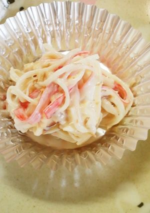 お弁当に♪かにかまのおかかマヨ和え-レシピのメイン写真