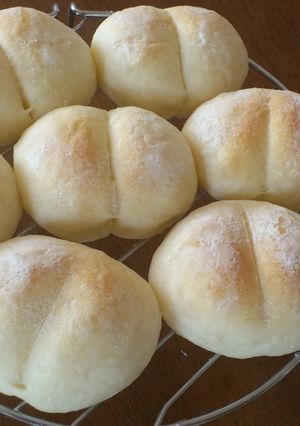 ふわふわ～な生クリーム白パン-レシピのメイン写真