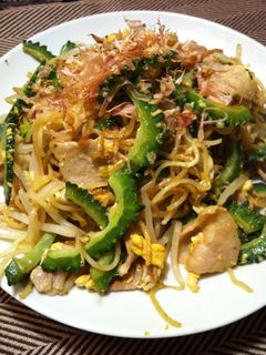 ゴーヤチャンプル風焼きそば-レシピのメイン写真