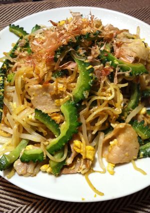 ゴーヤチャンプル風焼きそば-レシピのメイン写真
