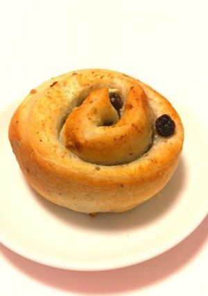 レーズン＆クリームチーズパン-レシピのメイン写真