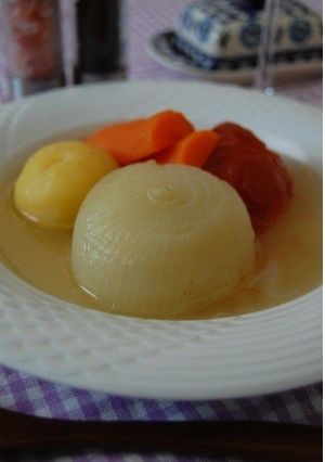 放り込むだけ！丸ごと野菜のチキンスープ-レシピのメイン写真