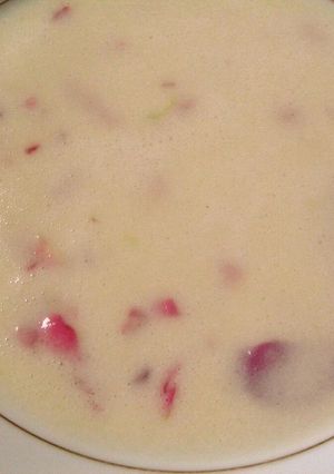 バラとじゃがいもの冷たいスープ-レシピのメイン写真