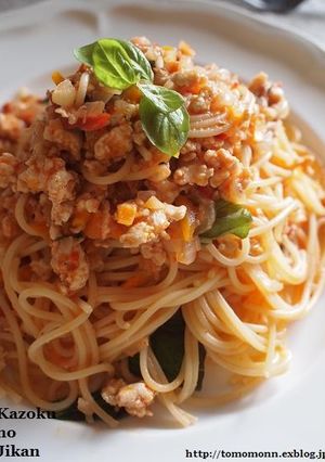 ミートソースとバジルのパスタ-レシピのメイン写真
