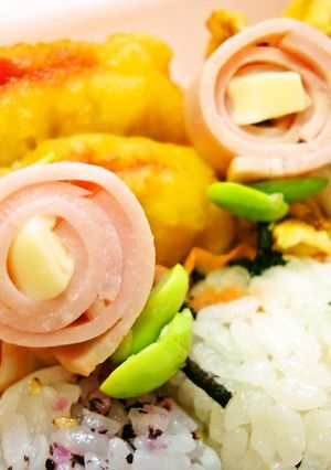 お弁当に.✿～ハムでお花～✿.-レシピのメイン写真