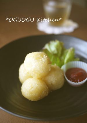 とろっとチーズが・・♥のポテトボール♪-レシピのメイン写真