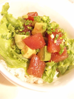 簡単♪麺つゆdeマグロアボカド丼☆-レシピのメイン写真