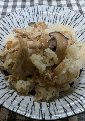 炊飯器で簡単に茸おこわ-レシピのメイン写真