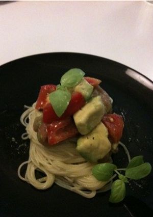 冷製パスタ トマト アボカド 生ハム-レシピのメイン写真