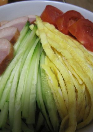 冷やし中華にかかせない薄焼き玉子-レシピのメイン写真