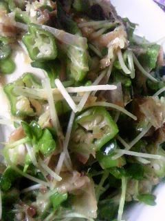 豆腐とおくらとかいわれの梅肉和え-レシピのメイン写真
