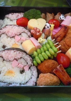 キティーちゃん巻き寿司☆☆-レシピのメイン写真