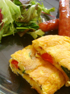 夏野菜ズッキーニトマトじゃがいもオムレツ-レシピのメイン写真