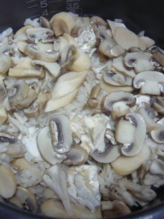 キノコの炊き込みご飯-レシピのメイン写真