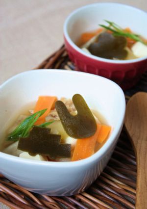 デコ昆でお味噌汁を作ってみよう♪-レシピのメイン写真