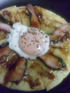 照り焼きピッツア~目玉焼きのせ~-レシピのメイン写真