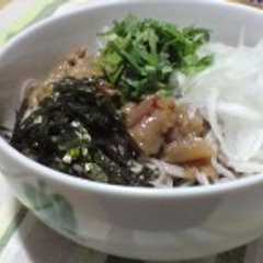 รูปของ つるウマ♪ さっぱり梅の納豆そば☆