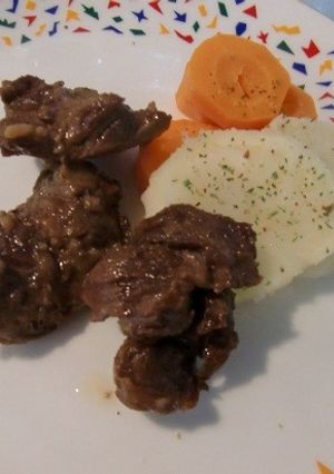 バターしょうゆ煮牛肉に、レンジで付け合せ-レシピのメイン写真