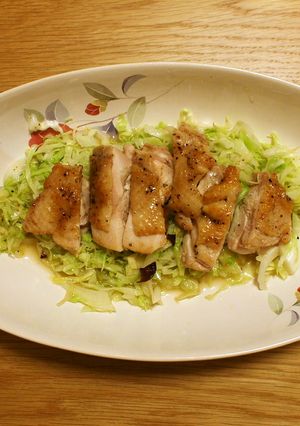 鶏もも肉のソテー★キャベツ添え-レシピのメイン写真