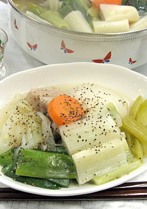ボリューム満点です♪一本太葱のスープ煮-レシピのメイン写真
