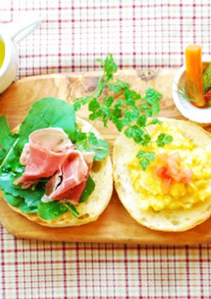 イングリッシュマフィン☆白トリュフ蜂蜜-レシピのメイン写真