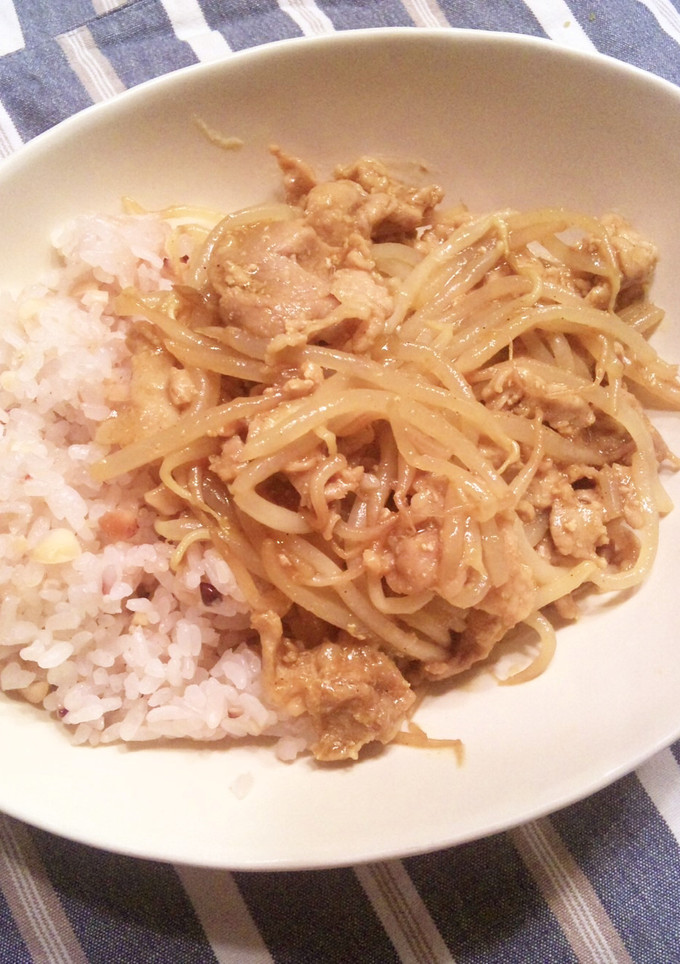 モヤシと豚肉の和風カレー丼☆ヘルシー夜食-レシピのメイン写真