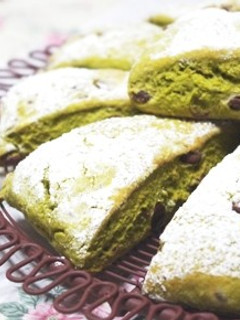 HMで♪チョコチップ入りの抹茶スコーン-レシピのメイン写真