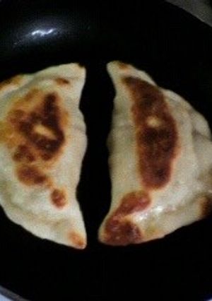 余った餃子の皮で♪　ピザ風餃子-レシピのメイン写真