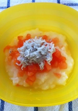 離乳食＊初期〜しらすとトマトのおかゆ-レシピのメイン写真