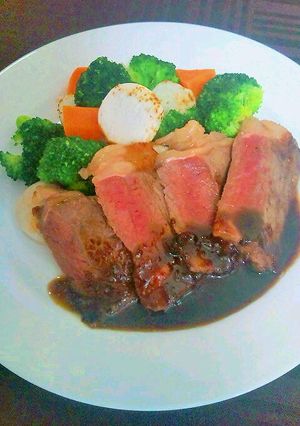 おうちビストロ！絶品ソースの牛ステーキ-レシピのメイン写真