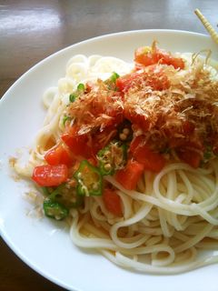 トマトとオクラのピリッと冷うどん-レシピのメイン写真