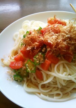 トマトとオクラのピリッと冷うどん-レシピのメイン写真