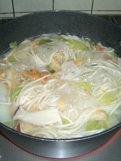 スープでたっぷり野菜の煮込みうどん-レシピのメイン写真