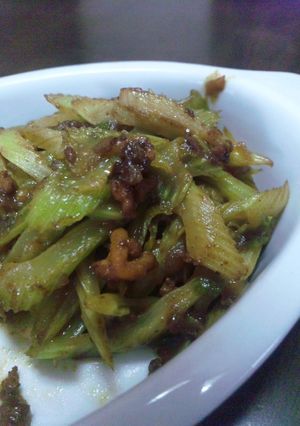 ☆残りカレーで♪セロリのスパイシー炒め☆-レシピのメイン写真