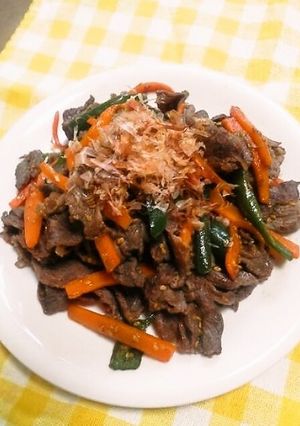 簡単♪ピーマンと人参のめんつゆ肉炒め★-レシピのメイン写真