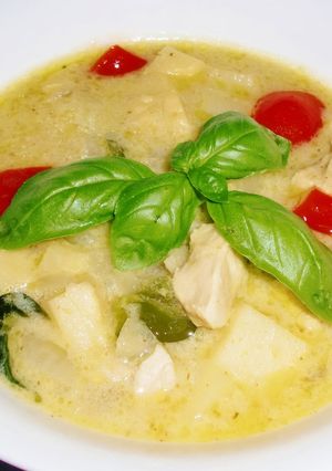 バジルがいっぱい タイのグリーンカレー-レシピのメイン写真