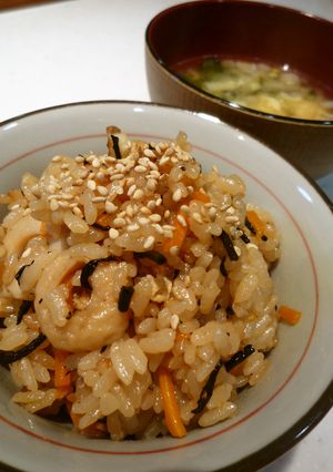 めんつゆで簡単♡ひじきの炊き込みご飯-レシピのメイン写真