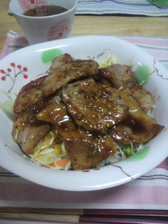 ぶた肉のやき肉丼-レシピのメイン写真