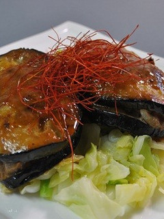 米ナスとひき肉のピリ辛はさみ焼き-レシピのメイン写真